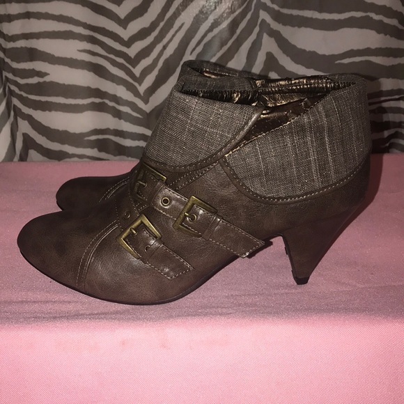 Cute Bootie - Picture 3 of 6